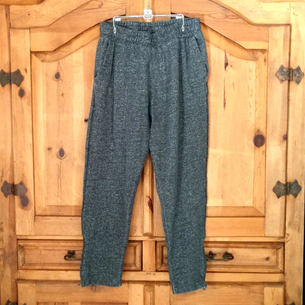 Pact 100 percent organic cotton L joggers